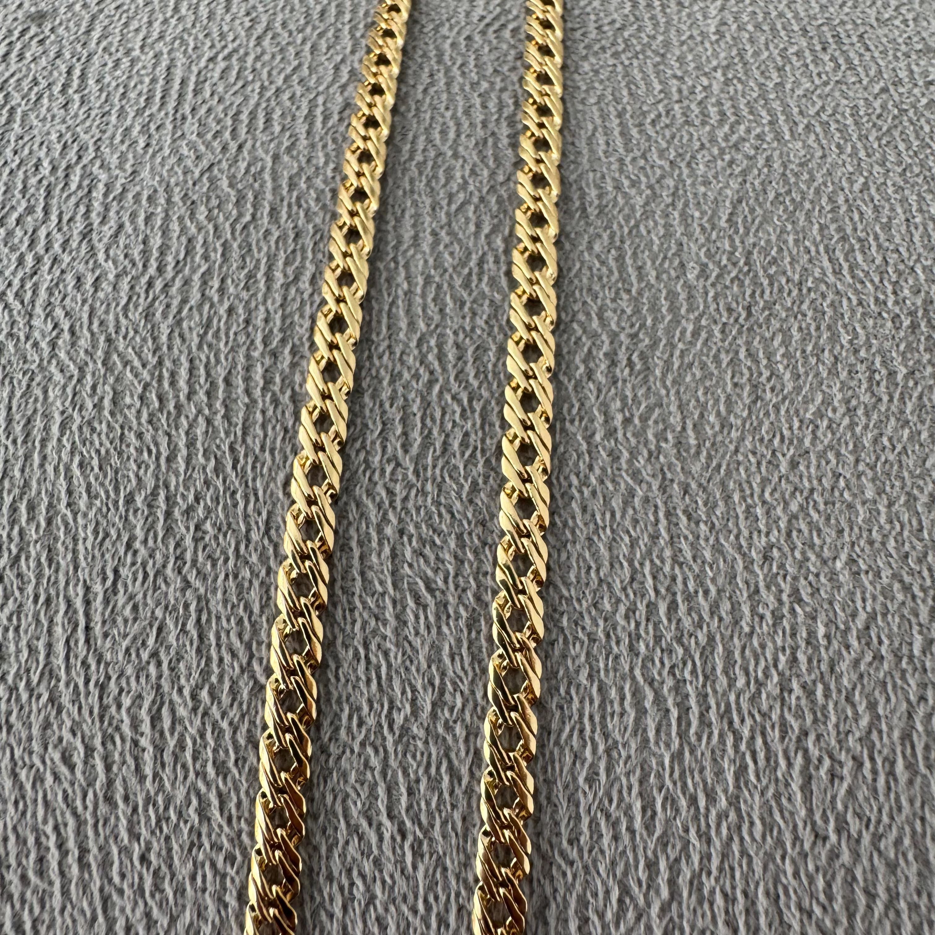 CADENA ENTRELAZADA ORO LAMINADO 18K